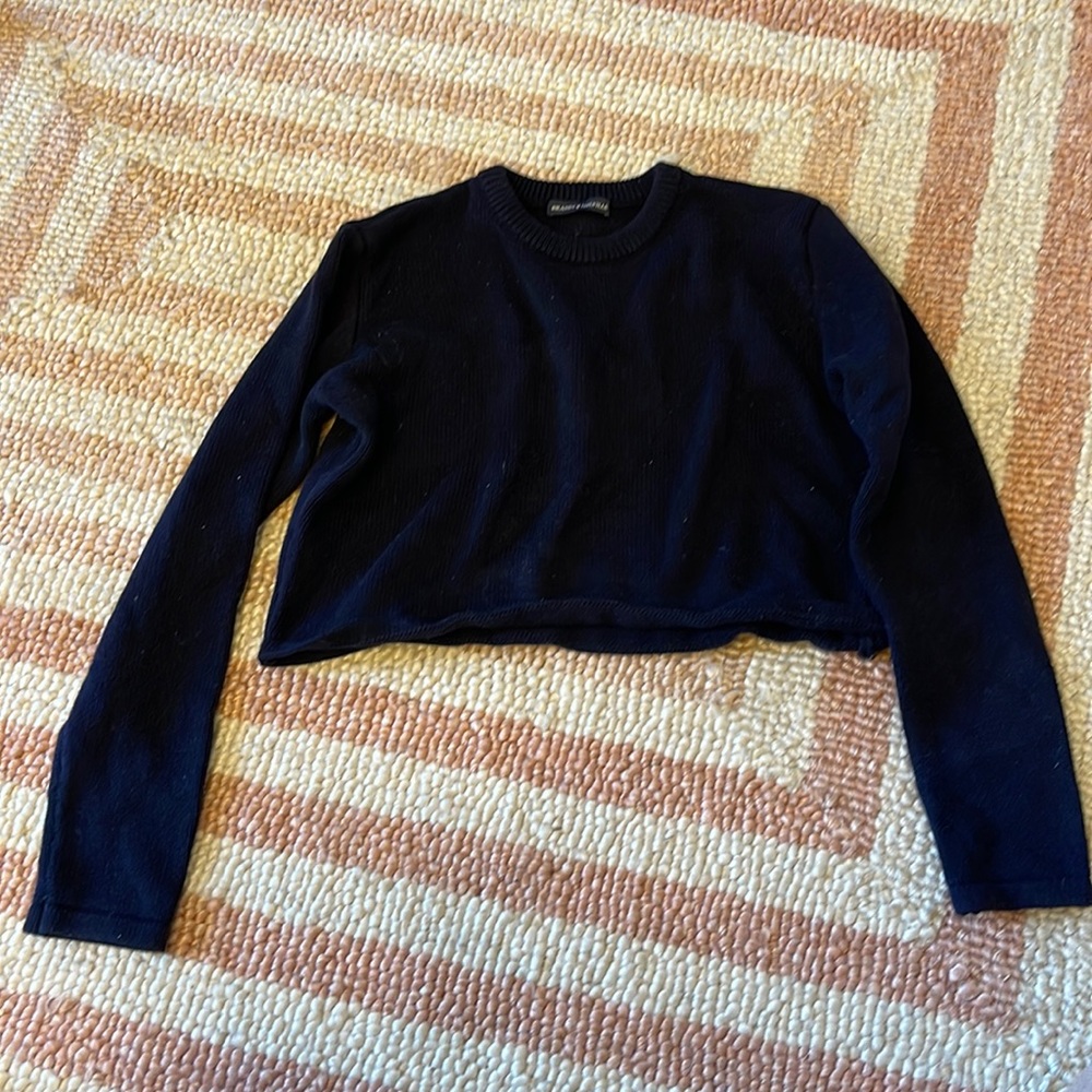 Crop top sweater